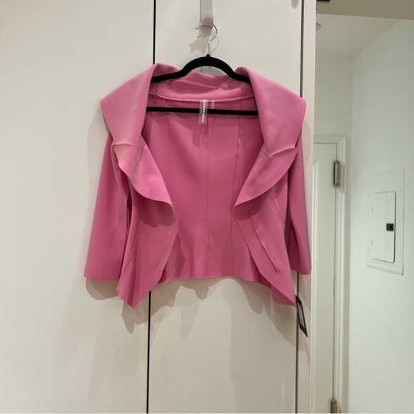 Norma Kamali off-shoulder blazer in candy pink, size xxs, NWT - Picture 6 of 6